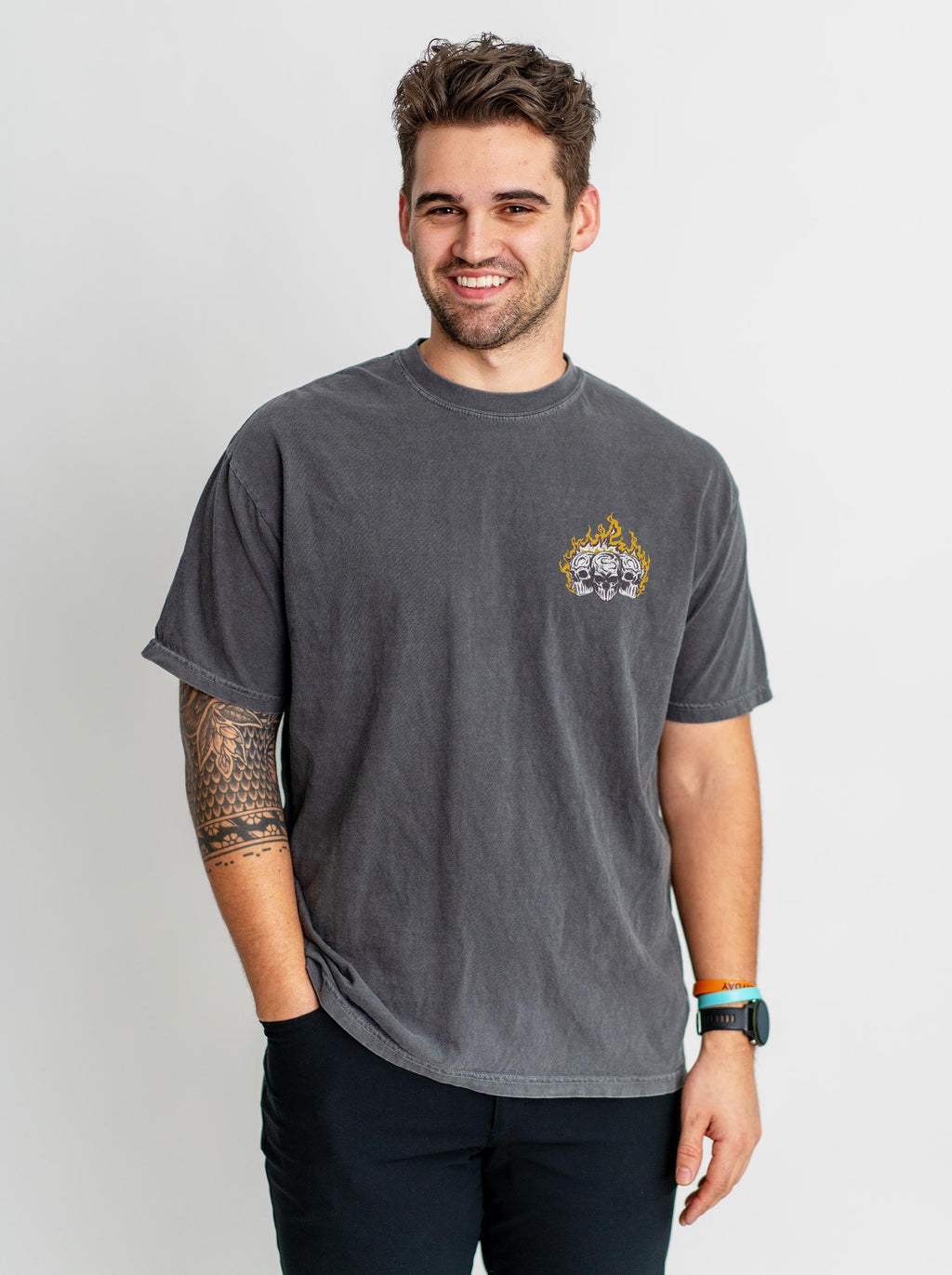MINNEAPOLIS FOOTBALL - “3 SKULL” PREMIUM T-SHIRT product image 2
